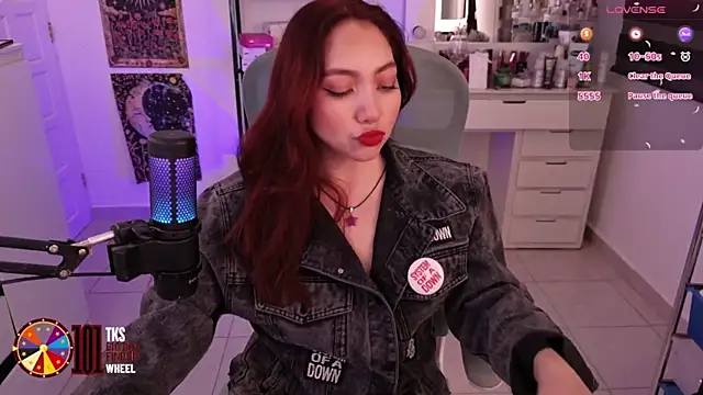 LilyVelvett online show from 30, 5, 2026