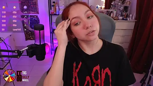 LilyVelvett online show from 22, 10, 2025