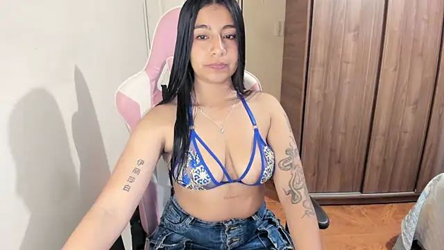 julieth hot69 online show from 5, 5, 2026