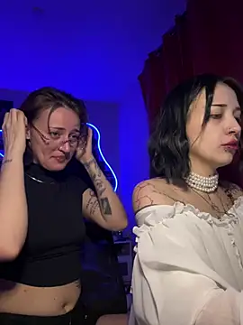 Dooubletroublee online show from 15, 3, 2026