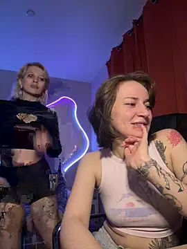 Dooubletroublee online show from 18, 4, 2026