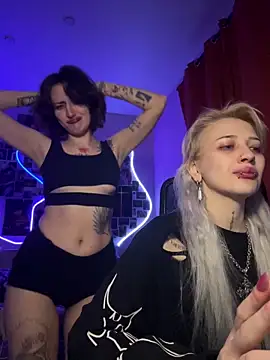 Dooubletroublee online show from 12, 4, 2026