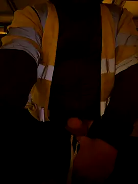 Snapshot of cussy007 chatting on 18, 12, 2025 cussy007 online show from 18, 12, 2025