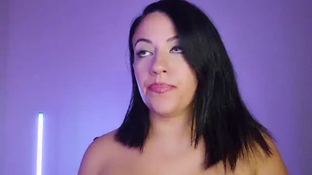 Snapshot of Latina_hot2024 chatting on 23, 10, 2025 Latina hot2024 online show from 23, 10, 2025