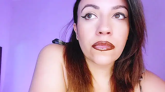 Snapshot of Latina_hot2024 chatting on 25, 2, 2025 Latina hot2024 online show from 25, 2, 2025