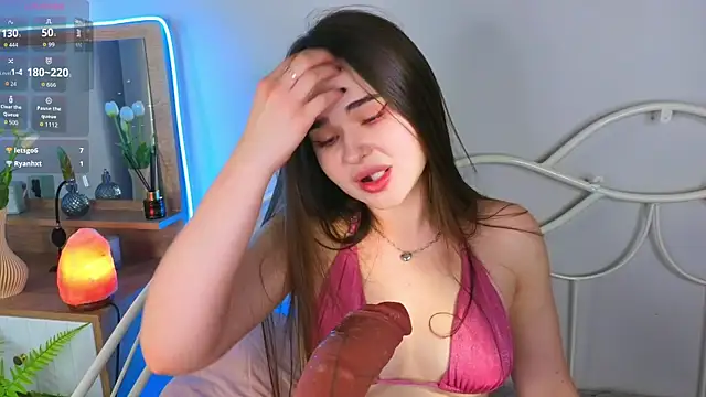 KateBleare online show from 13, 11, 2025