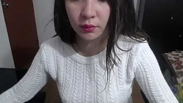 Luna girlhot  online show from 3, 3, 2025