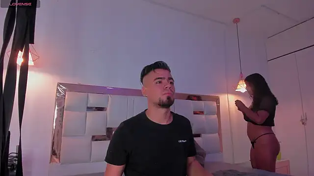 PittAndLunaa online show from 10, 1, 2026