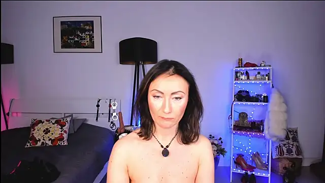 MissAliciaFD online show from 17, 2, 2025