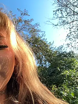 jackelinuh online show from 25, 2, 2026