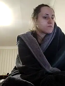 Snapshot of emeli_moon chatting on 3, 3, 2025 emeli moon online show from 3, 3, 2025