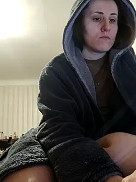 Snapshot of emeli_moon chatting on 22, 2, 2025 emeli moon online show from 22, 2, 2025