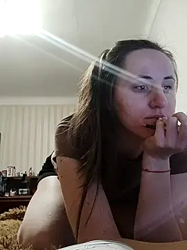 Snapshot of emeli_moon chatting on 19, 2, 2025 emeli moon online show from 19, 2, 2025