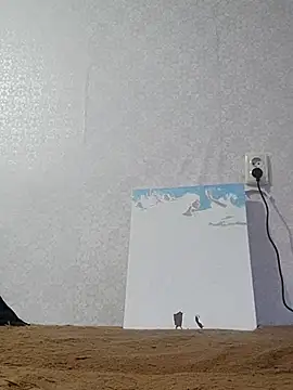 Snapshot of emeli_moon chatting on 30, 11, 2025 emeli moon online show from 30, 11, 2025