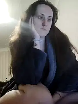 Snapshot of emeli_moon chatting on 23, 1, 2025 emeli moon online show from 23, 1, 2025