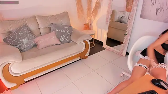 Misslinda  online show from 22, 11, 2025