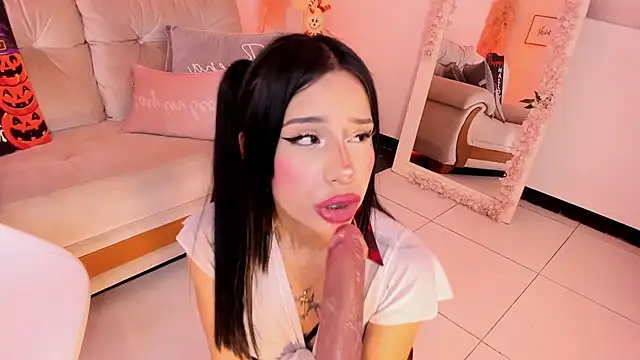 Misslinda  online show from 23, 10, 2025