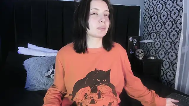 Adeelinee online show from 7, 3, 2026