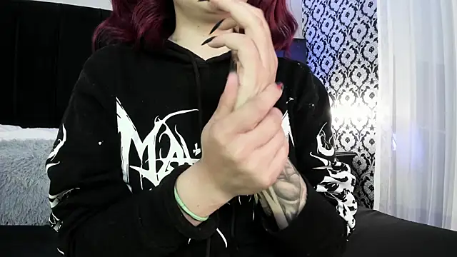 Adeelinee online show from 23, 9, 2025