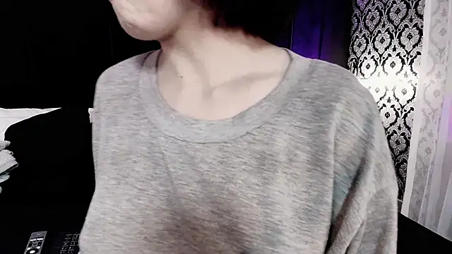 Adeelinee online show from 1, 11, 2025