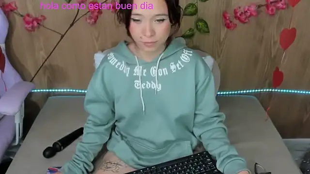 jenelotizz06 online show from 5, 3, 2025