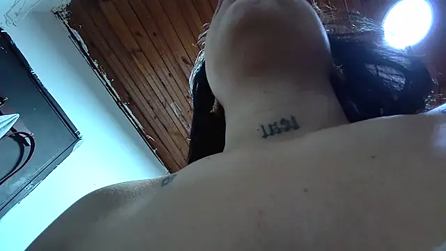 white sexy  online show from 3, 11, 2025