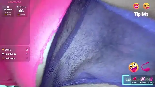 white sexy  online show from 12, 4, 2026