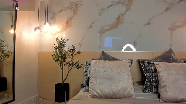 LeaThompson online show from 23, 9, 2025