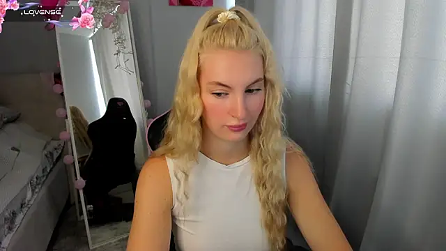 Snapshot of Kimmy_powell chatting on 13, 7, 2026 Kimmy powell online show from 13, 7, 2026