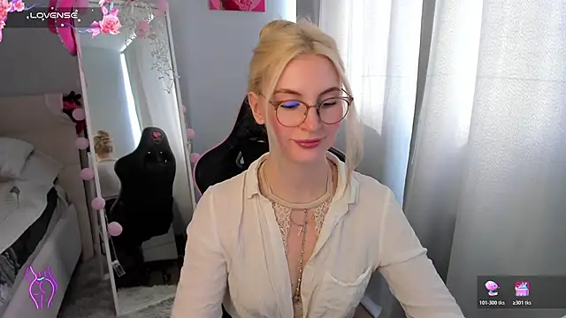 Snapshot of Kimmy_powell chatting on 17, 6, 2026 Kimmy powell online show from 17, 6, 2026