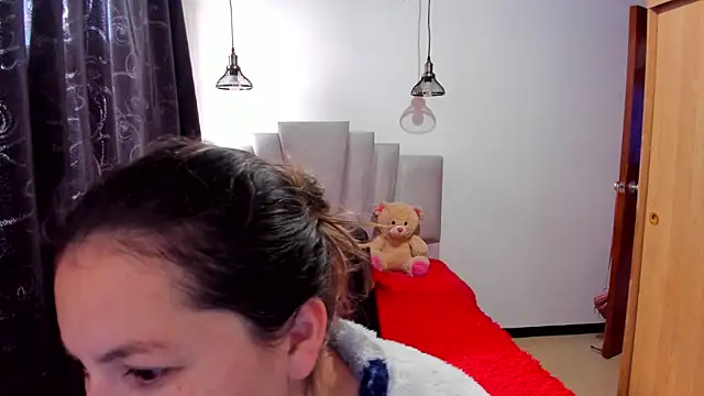 Snapshot of samantha__wilson chatting on 24, 9, 2025 samantha wilson online show from 24, 9, 2025