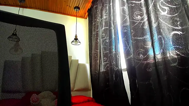 Snapshot of samantha__wilson chatting on 24, 10, 2025 samantha wilson online show from 24, 10, 2025