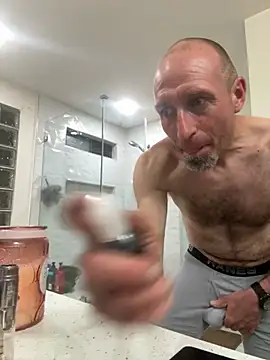 El Gizmo online show from 1, 11, 2025