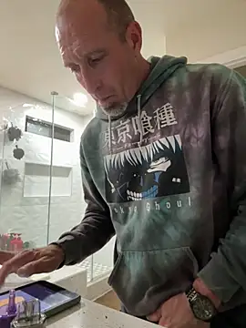 El Gizmo online show from 2, 12, 2025