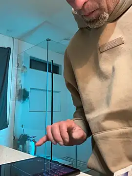 El Gizmo online show from 12, 2, 2026