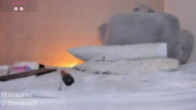 hanna lee02 online show from 12, 3, 2026