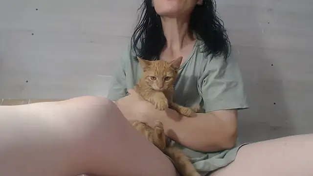 Snapshot of CRISTIINA37 chatting on 25, 9, 2025 CRISTIINA37 online show from 25, 9, 2025