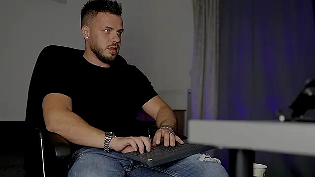 juliusmasters online show from 12, 10, 2025