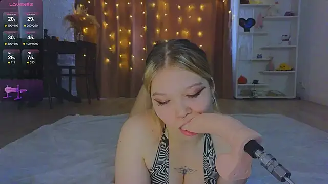 May aster online show from 18, 3, 2025