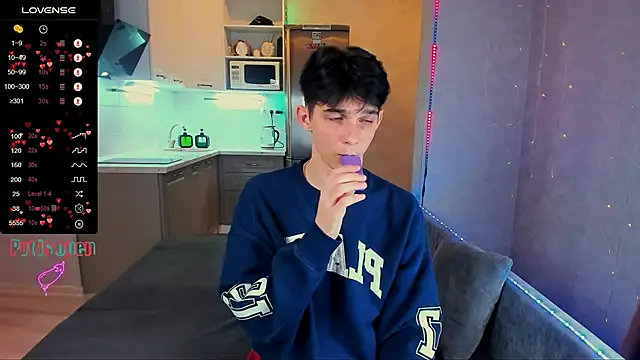 Aaron Boom online show from 12, 10, 2025