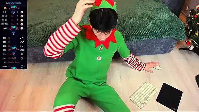 Aaron Boom online show from 24, 12, 2024