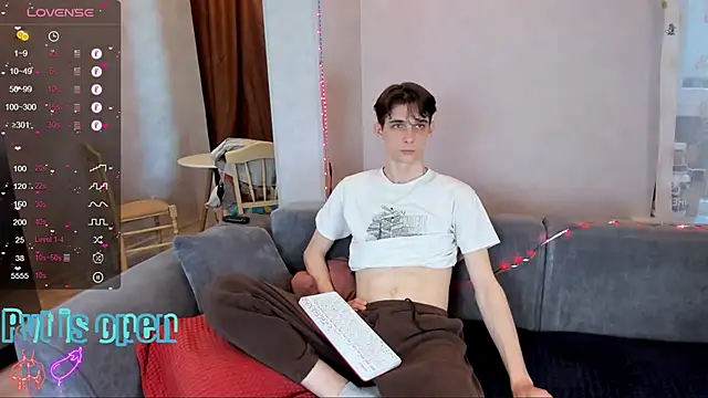 Aaron Boom online show from 13, 5, 2026