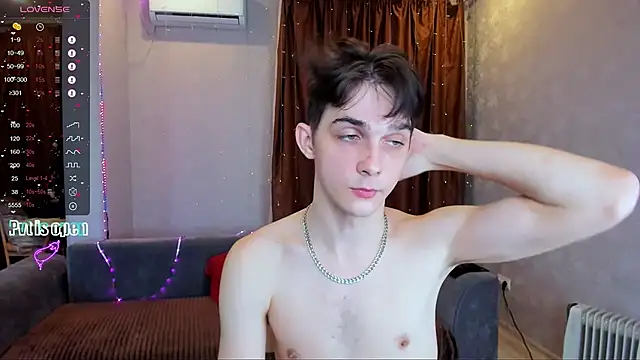 Snapshot of Aaron_Boom chatting on 14, 2, 2026 Aaron Boom online show from 14, 2, 2026