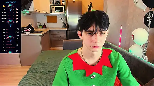 Aaron Boom online show from 25, 12, 2024