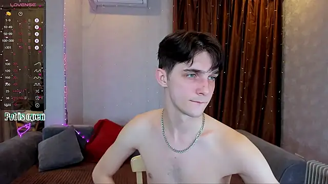 Snapshot of Aaron_Boom chatting on 13, 2, 2026 Aaron Boom online show from 13, 2, 2026