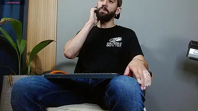 Mr WhiteCock online show from 5, 11, 2025