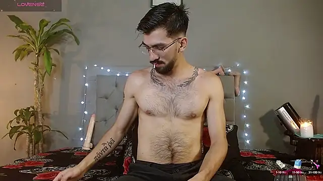 Mr WhiteCock online show from 4, 3, 2025