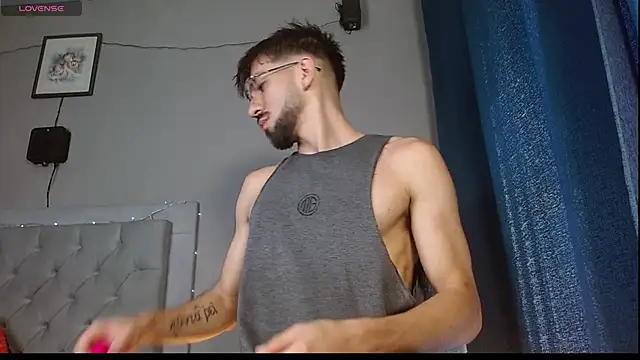 Mr WhiteCock online show from 16, 3, 2025