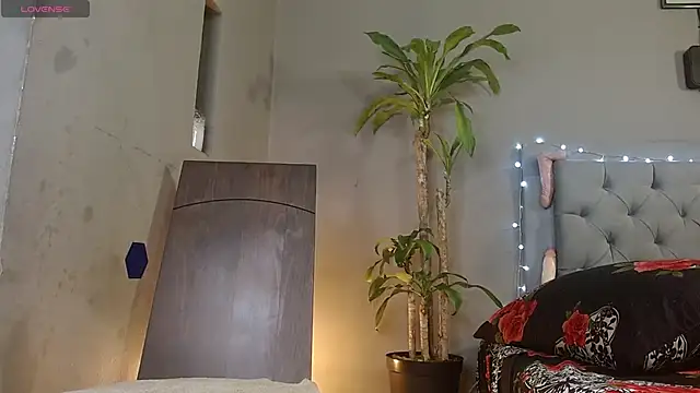 Mr WhiteCock online show from 2, 3, 2025