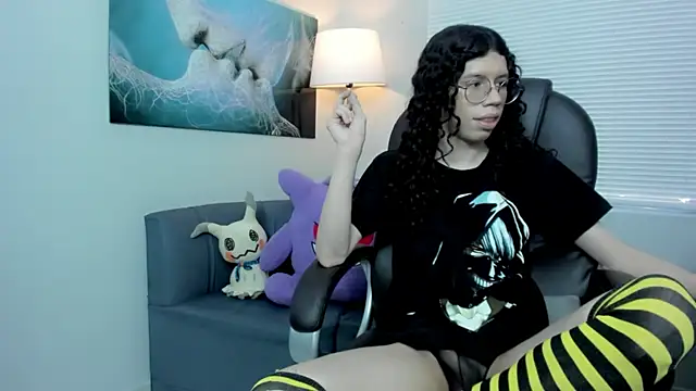 Angel Dust18 online show from 20, 12, 2025